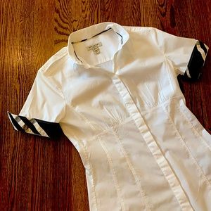 Burberry Women’s Button Up NWOT
